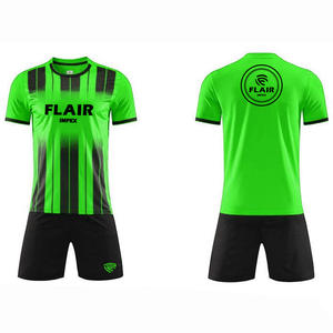 Ensembles d'uniformes de maillots de football confortables et respirants de conception personnalisée de la meilleure qualité Coupe automatisée des jeunes hommes joueurs-Service OEM - Product Image 4