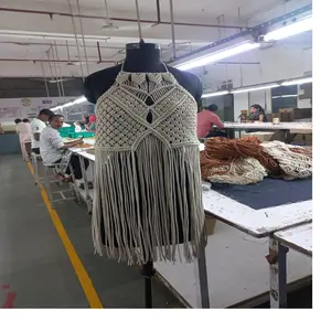Ropa de mujer y prendas de ganchillo de algodón 100% hechas a medida de hilo de algodón 100% disponible en una amplia gama de colores.