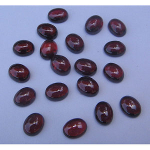 Garnet Rojo Natural de Grado AAA, Corte Ovalado de 7x9, Cristal Facetado Pulido, Piedra Preciosa Suelta, 3mm de Altura - Product Image 1