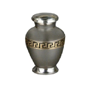 Urnas de recuerdo de cremación de latón de alta calidad con banda de grabado negro dorado y Peltre terminado para suministros funerarios de cenizas humanas - Product Image 1