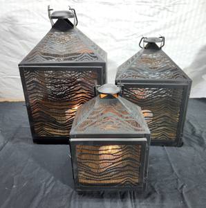 Lanterne rectangulaire en métal avec cerf et étoiles gravure 3 tailles décoration de maison de Noël enduit de poudre noir/or - Product Image 4