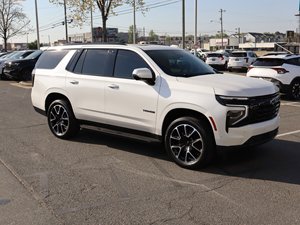 Chevrolet Tahoe RST V8 5.3L AWD d'occasion propre 2025 - Product Image 2