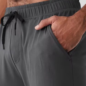 Vente en gros OEM logo personnalisé Pantalon de jogging décontracté pour homme sérigraphié Pantalon de survêtement pour homme Prix de gros - Product Image 4