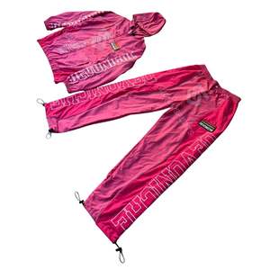 Ensemble survêtement homme avec cordon élastique réglable, pantalon et sweat-shirt en tissu parachute, logo brodé personnalisé - Product Image 6