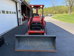 Bonne ferme Kubota tracteur disponible pour la vente/120HP Kubota tracteur avec accessoires - Product Image 3