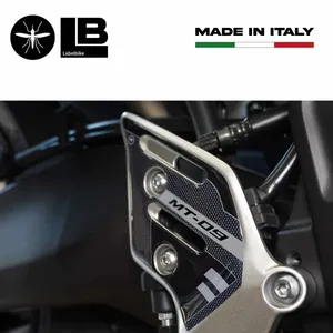 Adesivi 3D Personalizzati per Protezione Cavalletto e Serbatoio per Yamaha MT-09 MT09 SP 2021-2025 - Product Image 2