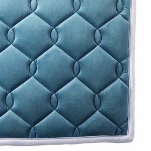 Tapis de selle de dressage en velours/tapis de selle en satin/tapis de selle matelassé 2025 tapis de selle de cheval faits à la main sur mesure à vendre - Product Image 4