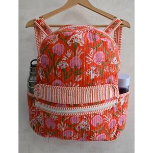 Mini Mochila Boho Acolchada de Algodón Ligero Hecha a Mano en India, con Estampado Floral en Bloque, Bolsa con Cremallera para Uso Diario y Viajes, Unisex - Product Image 2