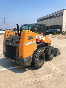 Cargadora Compacta SR210B en Perfectas Condiciones, Modelo 2020, Carga Nominal de 45 Toneladas, Motor Caterpillar, Bomba Hidráulica Kawasaki - Product Image 3