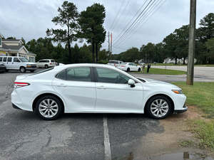 Toyota Camry XSE Turbo 2020, Sedán Automático con Motor V6 de 3.5L, Asientos de Cuero, Techo Corredizo Panorámico, Faros LED y Cámara Trasera - Product Image 3