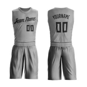 Ropa de fútbol para hombre OEM, kit completo personalizado con pantalones cortos transpirables de secado rápido, ropa deportiva de equipo impresa por sublimación al por mayor - Product Image 1