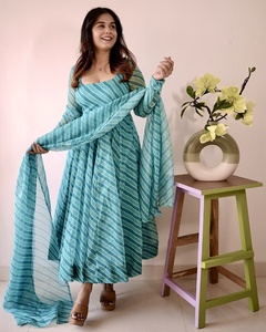 Magnifique Look Amazing Color Festival Wear Designer Dernière Top Qualité Tabby Organza Leheriya Imprimé Kurti Pant Et Dupatta - Product Image 2