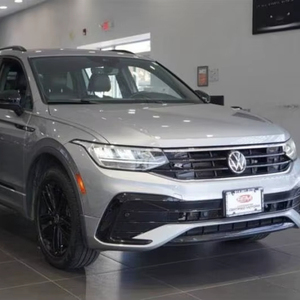 2022 Volk-S-Wagen Tiguan SE R-Line Black 4MOTION - Product Image 1