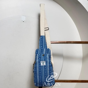 Bolso bandolera de cáñamo del Himalaya con correa ajustable, bolso de pecho de viaje ecológico hecho a mano, bolso de hombro con patrón Tribal azul - Product Image 1