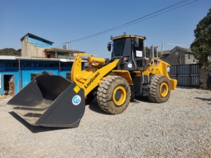 Vente flash : Chargeuse d'occasion <span class=keywords><strong>LiuGong</strong></span> 862H, 6,5 tonnes, avec peu d'heures de travail et de haute qualité - Product Image 2