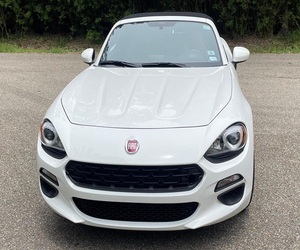 FIAT 124 SPIDER CLASSICA 2020 USADO, Volante a la Izquierda/Derecha - Product Image 1
