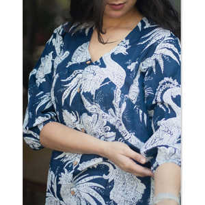 Chemisiers et chemises élégants en coton bleu roi motif paon pour femme, style bohème évasé - Product Image 1