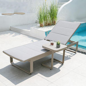Tumbona Moderna y Duradera de Aluminio y Ratán, Inclinable, Ecológica, Resistente a los Rayos UV, Portátil, para Uso en Exteriores, Patio o Villa |   Horti - Product Image 2