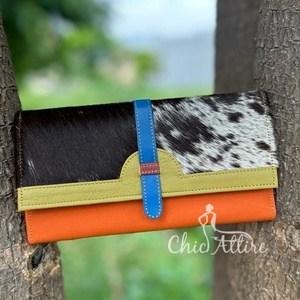 Vrais cheveux recyclés faits à la main sur la peau fourrure cuir femmes pochette élégant trapu arc-en-ciel couleur multi-usage sac à main ATM porte-carte portefeuilles - Product Image 1