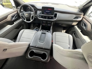 USATO 2023 Chevrolet Tahoe LS Specifiche GCC SUV 8 Posti 4000+cc Benzina 8 Cilindri 4WD Guida a Sinistra Trasmissione Automatica - Product Image 3