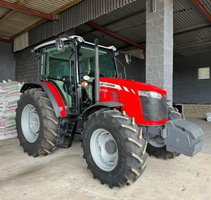 Tractor diésel Massey Ferguson 120HP, tracción a las 4x4, maquinaria agrícola usada para agricultura - Product Image 2