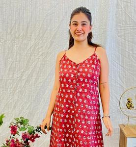 Robe indienne en coton faite à la main imprimé de blocs de fleurs tenue d'été décontractée pour les femmes personnalisé mariée mariage cadeau ODM robe de voyage - Product Image 1