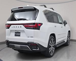 Lexus LX 600 Luxe 4D Sport Utility d'occasion 2025 - Prêt à être expédié - Product Image 1