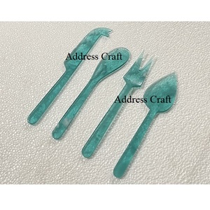 Nouvellement conçu personnaliser ensemble de couteaux à fromage en résine grossiste indien fabricant de couverts en résine fourchette à épandeur de qualité supérieure - Product Image 6