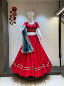 Conjunto Tradicional de Chaniya Choli de Diseño Laxmi Lifestyle, Blusa Acolchada de Algodón Puro que Absorbe la Humedad, Hecha a Mano, Falda de 12 Metros, Talla 42 - Product Image 3