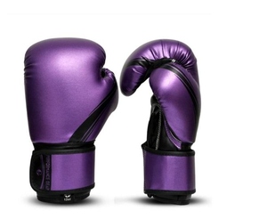 Guantes de boxeo de cuero de vaca genuino de calidad superior, equipo de entrenamiento impermeable en tamaños variados - Product Image 1