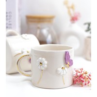 Taza de Café de Cerámica Clásica Hecha a Mano por Kraft World - 300 ml (10 oz) Diseño de Mariposa y Margarita, Apta para Microondas y Lavavajillas, Reutilizable, para Espresso
