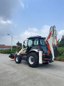 Nouvelle chargeuse-pelleteuse avec chargeur avant et arrière - Product Image 4