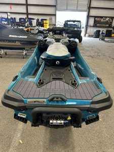 Listo para enviar: Moto acuática Sea-Doo GTX Limited 325 2025, nueva, color verde azulado metálico, aluminio, motor de 4 cilindros y 2 tiempos, automática. - Product Image 3