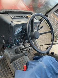 รถแทรกเตอร์ Massey Ferguson 390 สำหรับทำสวน ขับเคลื่อน 4 ล้อ กำลัง 45-90 แรงม้า สำหรับเครื่องยนต์ เกียร์ ปั๊ม ลูกปืน รับประกัน 4 ปี ใช้ในงานฟาร์ม - Product Image 4