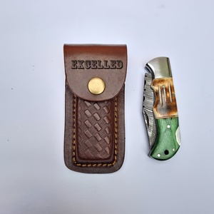 Cuchillo plegable de Damasco hecho a mano personalizado, cuchillo de bolsillo multifuncional para supervivencia al aire libre con hueso y mango de madera Pakka - Product Image 4