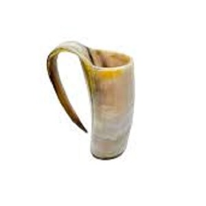 Taza para beber vikingo de cuerno africano Acabado a mano con mango curvo Cuerno para beber vikingo natural Tazas de cerveza agua Cuerno de búfalo - Product Image 3