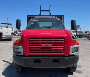 Camión de plataforma plana GMC TopKick C6500 de 20 pies, usado, año 2008, de gran demanda, con transmisión automática Allison de 5 velocidades, listo para exportación. - Product Image 1