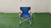 Chaise d'extérieur moderne et légère avec mini tables et boîte en tissu avec chaise de jardin en acier inoxydable pour pique-nique en camping