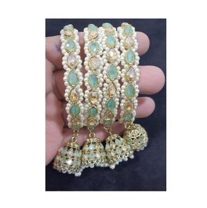 Bracelets de mode ethniques traditionnels fabriqués à la main pour femmes bijoux brodés pour mariages festivals et occasions spéciales - Product Image 1