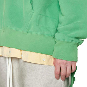 เสื้อฮู้ดดี้ผู้ชายสไตล์ดิสเทรส ผลิตจากโรงงานโดยตรง พร้อมปรับแต่งขนาด สี และโลโก้ คุณภาพสูง เสื้อผ้าลำลองสำหรับผู้ชาย - Product Image 6