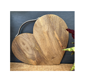 Tabla de cortar de madera con estilo, tabla de chacuterie de queso de madera de acacia, tabla personalizada en forma de corazón - Product Image 5