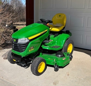เครื่องตัดหญ้าแบบ Zero Turn ยี่ห้อ John Deere รุ่นพรีเมียม เครื่องยนต์ 2 จังหวะ สำหรับงานอุตสาหกรรม - Product Image 2