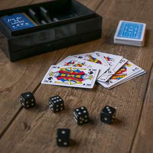 Juego de cartas y dados para jugar en interiores, caja de juego, ideas de regalos únicos, precio al por mayor - Product Image 3