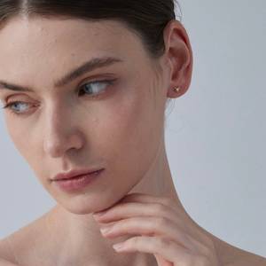 ต่างหูเม็ดกลมรูปหัวใจขนาดเล็กจิ๋วเครื่องประดับเงินของขวัญให้เพื่อน925เงินสเตอร์ลิง14K ชุบทอง14K - Product Image 5