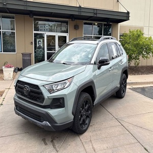 Toyota RAV4 TRD Off-Road 2021, transmission intégrale, intérieur en cuir foncé, boîte de vitesses manuelle et automatique, état d'occasion, essence, arrière - Product Image 1