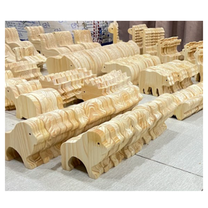 Juguete de animales de madera, conjunto clásico de animales de madera hechos a mano para aprendizaje, juego, decoración del hogar y mercado de exportación en Vietnam. - Product Image 3