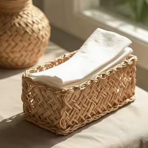 Caja de pañuelos de ratán ideal para superponer texturas y añadir un toque natural a dormitorios, salas de estar y baños. - Product Image 4