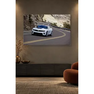 Impression sur toile : Fida White Camaro prenant une courbe de route en montagne - Product Image 4