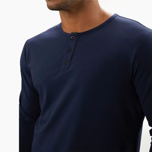 Logo personnalisé Pacific Blue Henley: Buttery Soft Signature Fit, 62% polyester, 33% coton, 5% spandex, manches longues, ourlet incurvé - Product Image 4