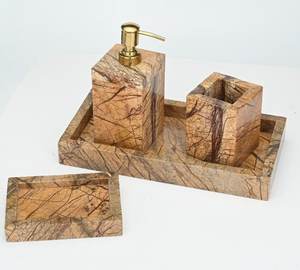 Ensemble de quatre pièces de salle de bain en résine dorée de haute qualité pour organiser les accessoires de salle de bain comme le savon à la brosse pour le visage e.t.c - Product Image 4